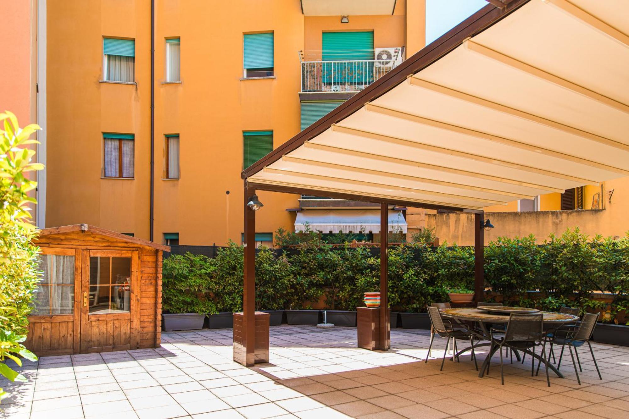 Nettuno Apartment - Private Garden In Bologna Center Exterior foto